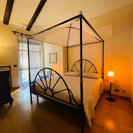 Casa Caroli, Charme E Comfort Nel Cuore Di Alba Exterior foto