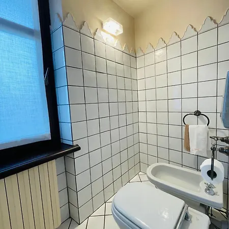 Casa Caroli, Charme E Comfort Nel Cuore Di Alba Exterior foto