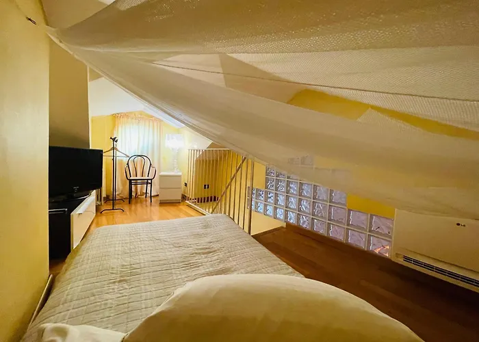 Casa Caroli, Charme E Comfort Nel Cuore Di Alba