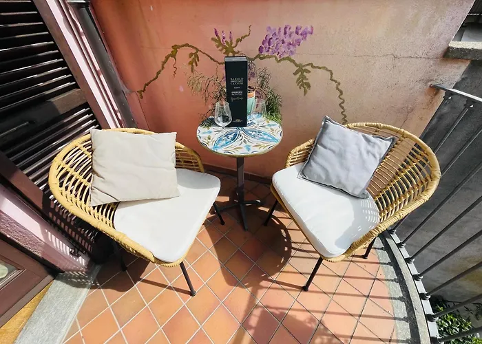 Casa Caroli, Charme E Comfort Nel Cuore Di Alba